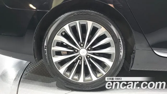 Hyundai Grandeur 2013 thumb 11