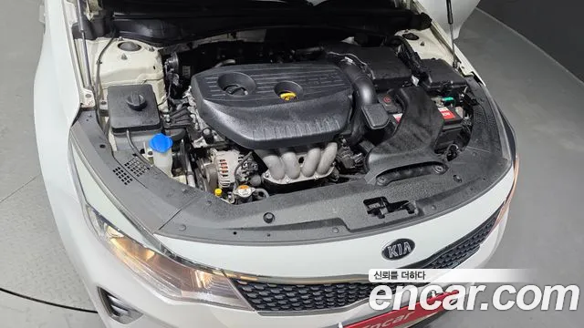 Kia K5 2016 thumb 11