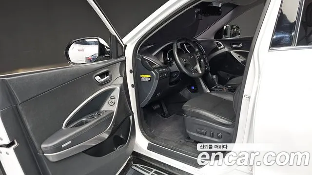 Hyundai Santafe 2017 thumb 7