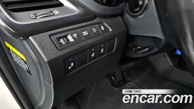 Hyundai Santafe 2017 thumb 8