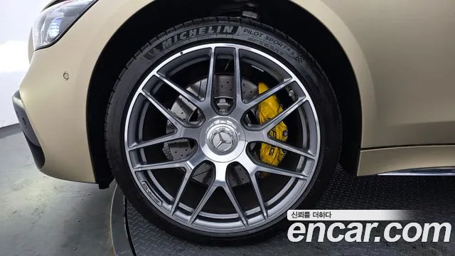 Mercedes-Benz AMG GT 2023 thumb 5