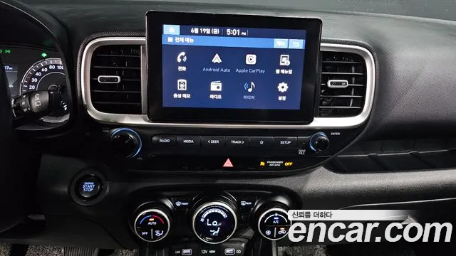 Hyundai Venue 2022 thumb 8