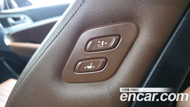 Genesis G70 2017 thumb 11