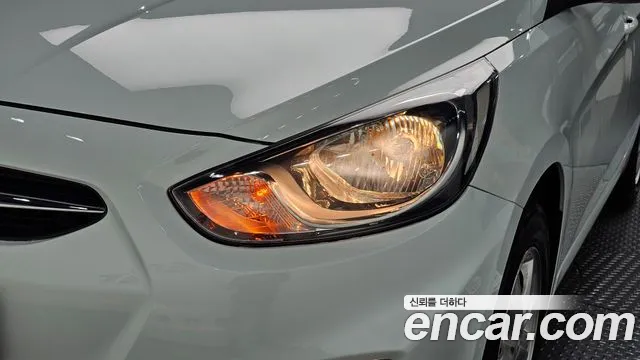 Hyundai Accent 2014 thumb 11
