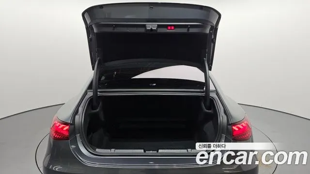 Mercedes-Benz EQE 2022 thumb 11