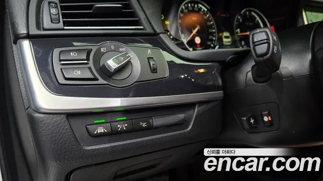 BMW 5 серии 2016 thumb 7