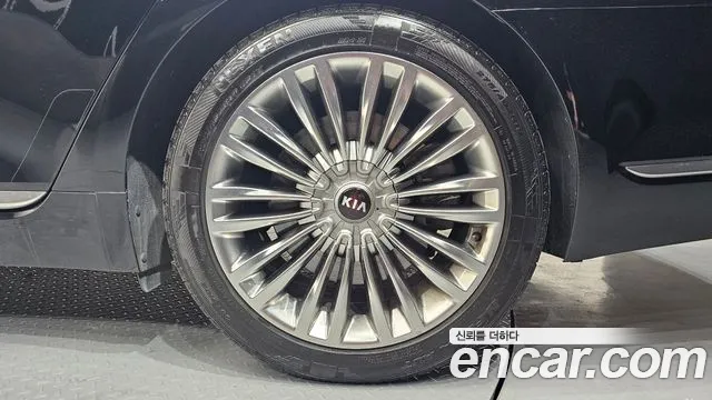Kia K9 2019 thumb 11