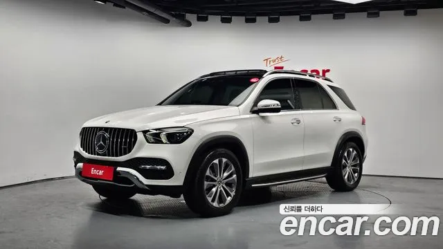 Mercedes-Benz E-Класс 2023 thumb 4