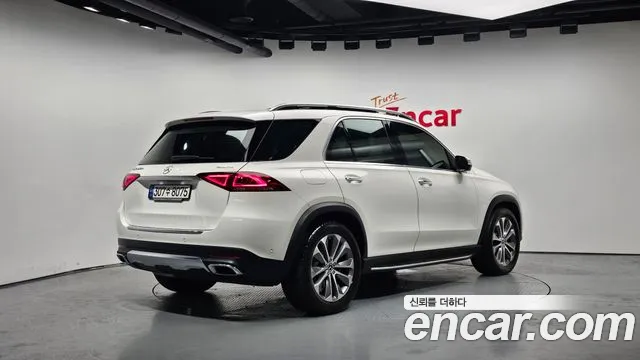 Mercedes-Benz E-Класс 2023 thumb 11
