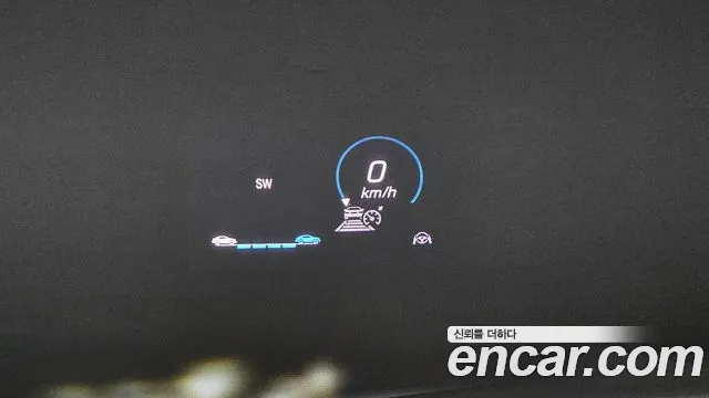 Mercedes-Benz E-Класс 2023 thumb 9