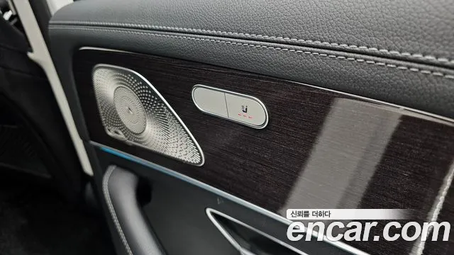 Mercedes-Benz E-Класс 2023 thumb 3