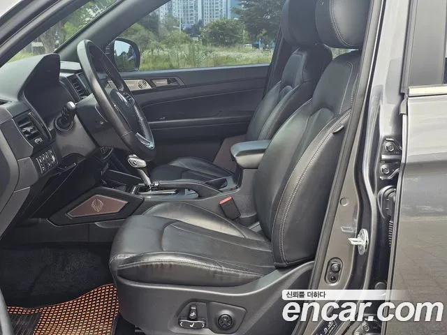 KGM Rexton 2019 thumb 10