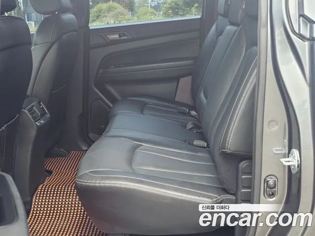 KGM Rexton 2019 thumb 4