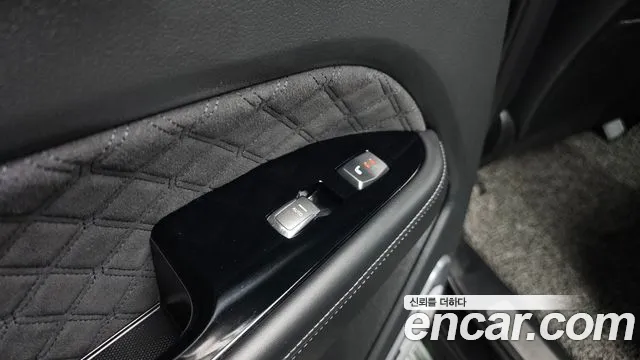 KGM Rexton 2021 thumb 4