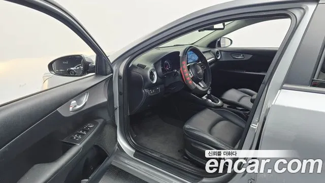 Kia K3 2022 thumb 11