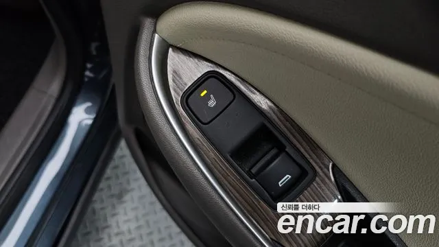 Chevrolet Malibu 2020 thumb 4