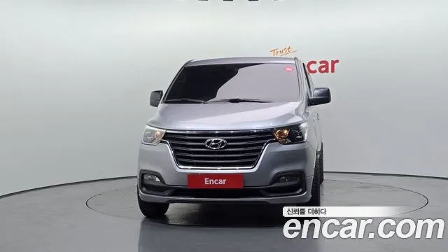 Hyundai Staria 2019 thumb 5