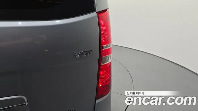 Hyundai Staria 2019 thumb 9