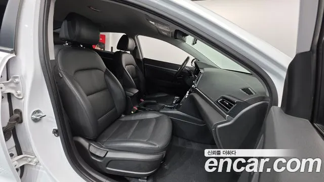 Hyundai Avante 2019 thumb 3