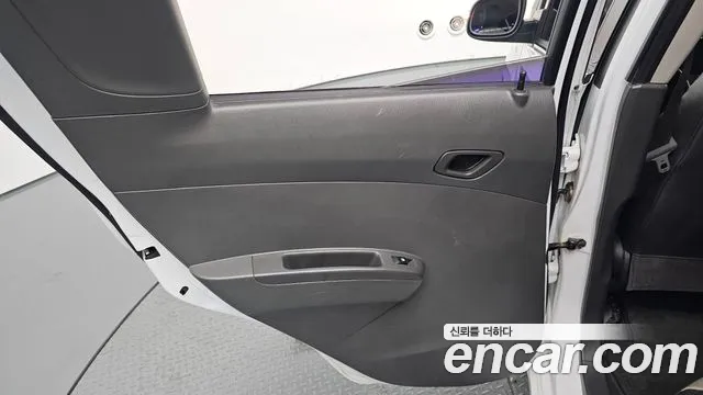 Chevrolet Spark 2013 thumb 2