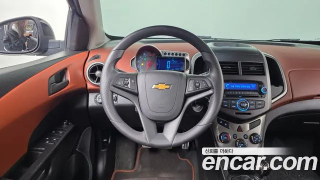 Chevrolet Aveo 2015 thumb 6