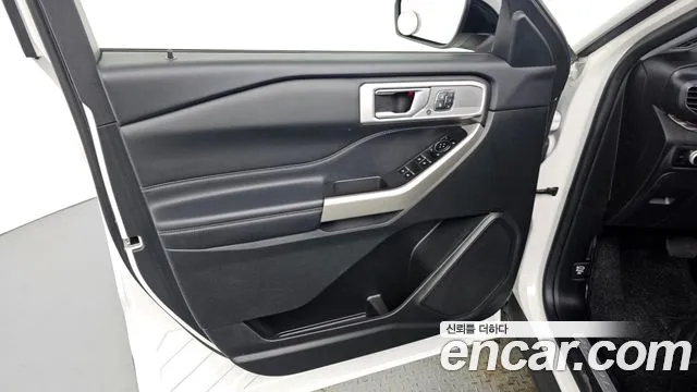 Ford Explorer 2023 thumb 7