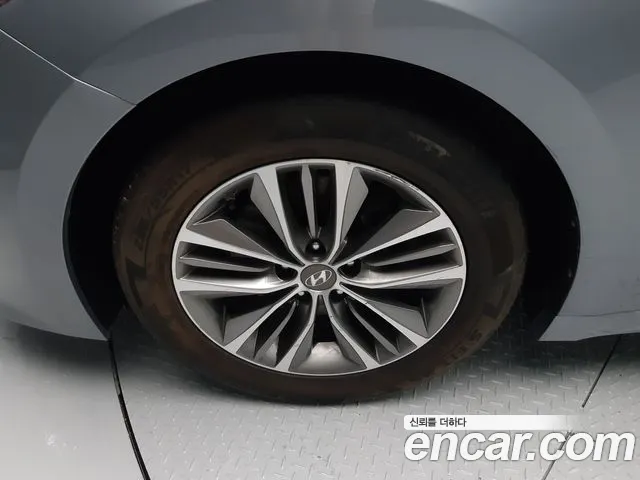 Hyundai Grandeur 2014 thumb 6