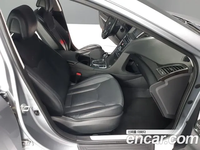 Hyundai Grandeur 2014 thumb 2