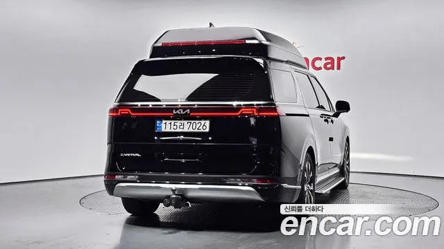 Kia Carnival 2021 thumb 12