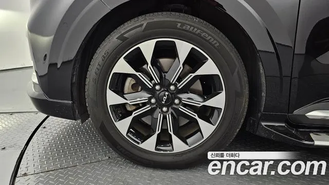 Kia Carnival 2021 thumb 3