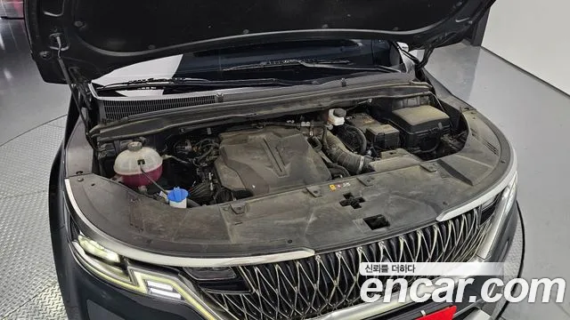 Kia Carnival 2021 thumb 6
