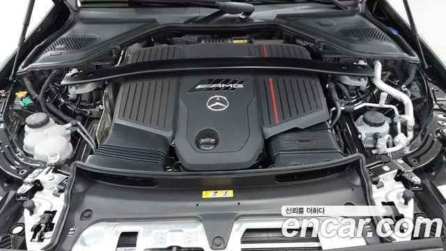 Mercedes-Benz E-Class 2025 thumb 9