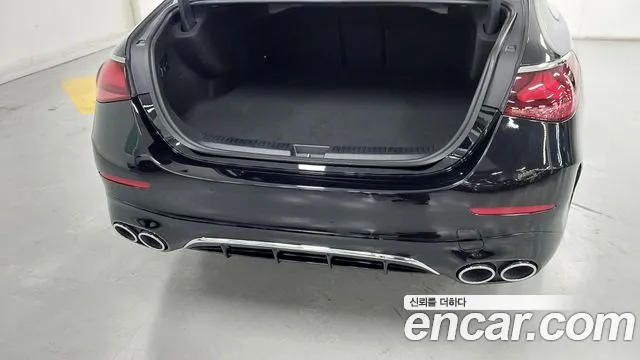Mercedes-Benz E-Class 2025 thumb 8