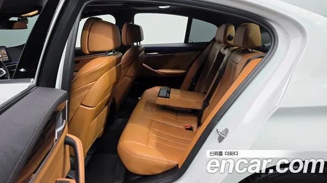 BMW 5 серии 2021 thumb 4
