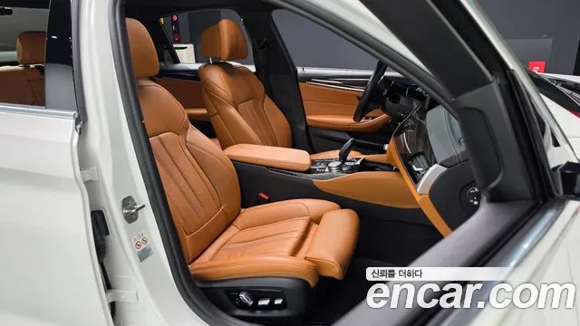 BMW 5 серии 2021 thumb 6