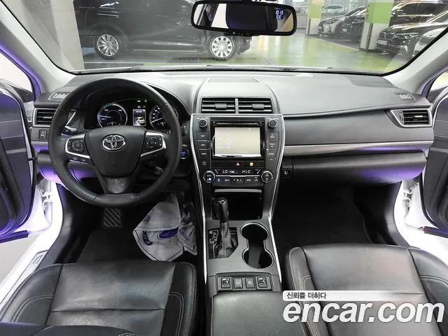 Toyota Camry 2017 thumb 3
