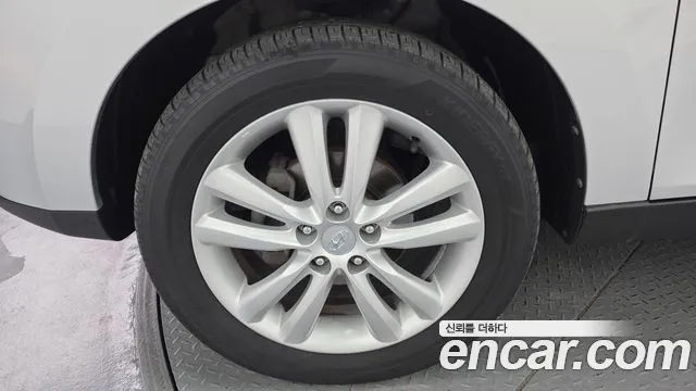 Hyundai Tucson 2009 thumb 12