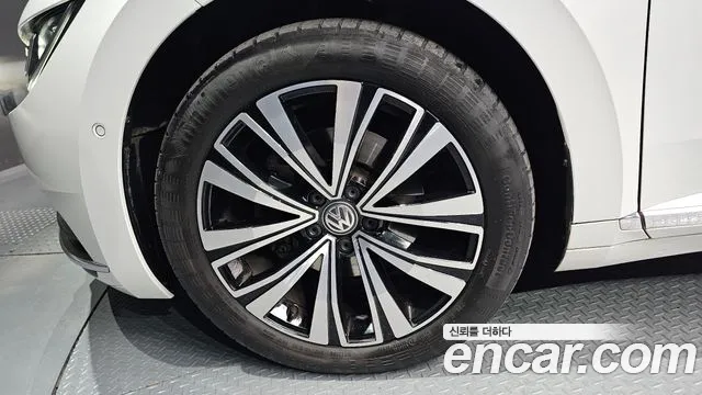 Volkswagen Arteon 2019 thumb 3