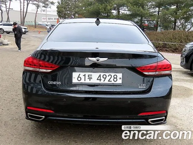 Hyundai Genesis 2015 thumb 2