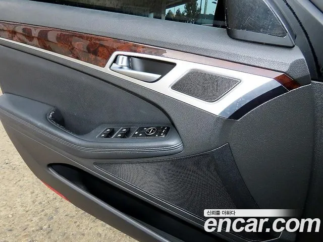 Hyundai Genesis 2015 thumb 12