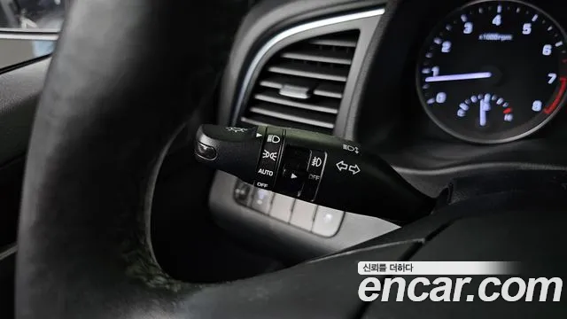 Hyundai Avante 2015 thumb 8