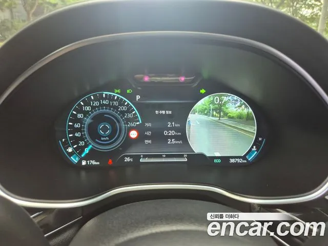 Genesis G80 2022 thumb 3