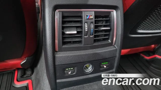 BMW 3 серии 2018 thumb 5