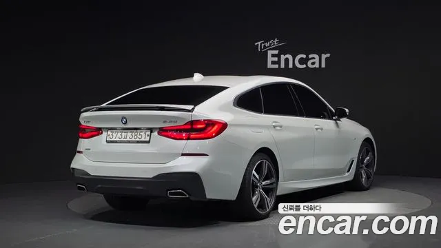 BMW 6 серии Gran Turismo 2020 thumb 11