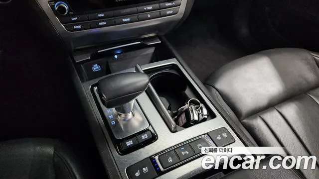 Genesis G80 2020 thumb 10