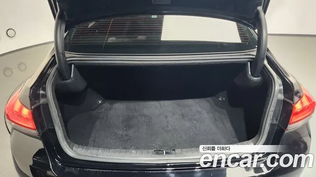 Genesis G80 2020 thumb 9