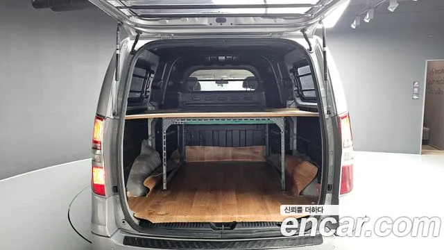 Hyundai Staria 2013 thumb 4
