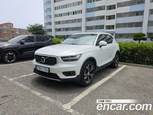Volvo XC40 2021 thumb 7