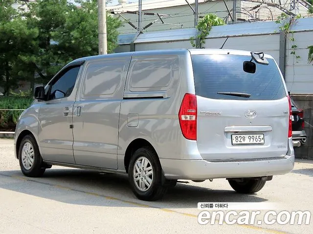 Hyundai Staria 2015 thumb 7