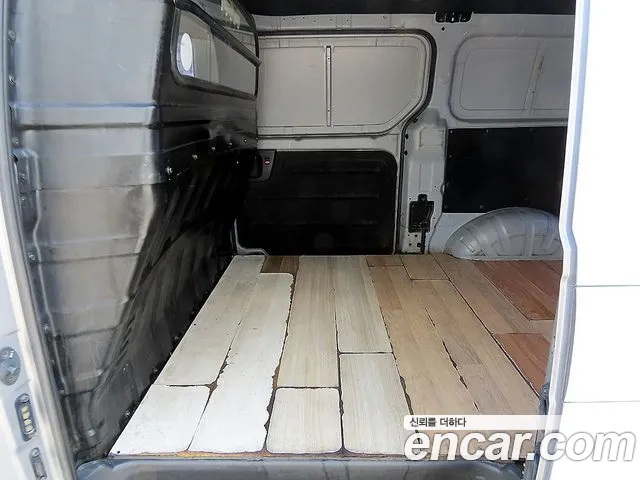 Hyundai Staria 2015 thumb 8